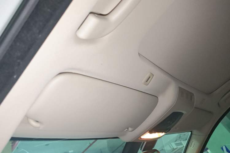 Used BMW 5 Series 2014 525Li Luxury Design Package