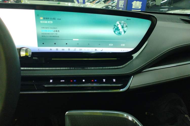 Used Buick E5 2025 Model 620KM Prestige Edition Audio And AC Panel