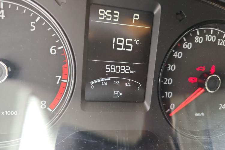 Used Volkswagen Lavida 2013 Revised Classic 1.6L Automatic Fashion Edition