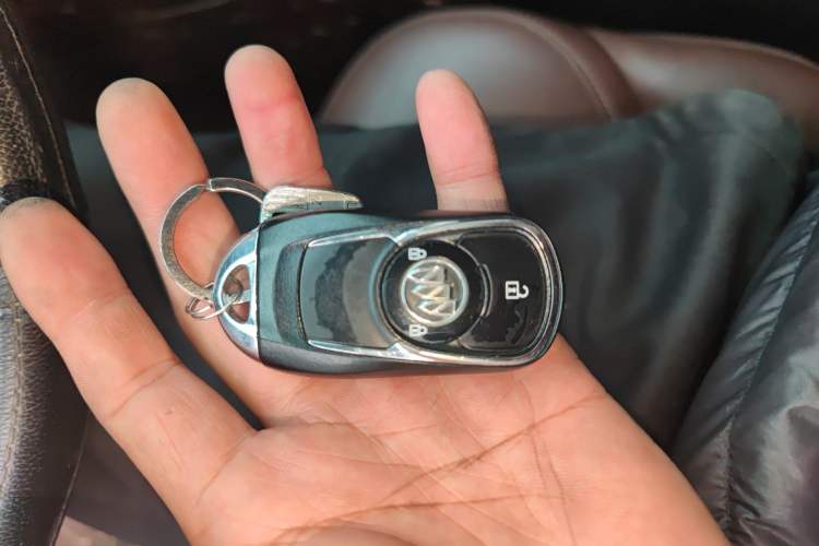 Used Buick Envision 2016 20T Two-Wheel Drive Leading Version Vehicle Key