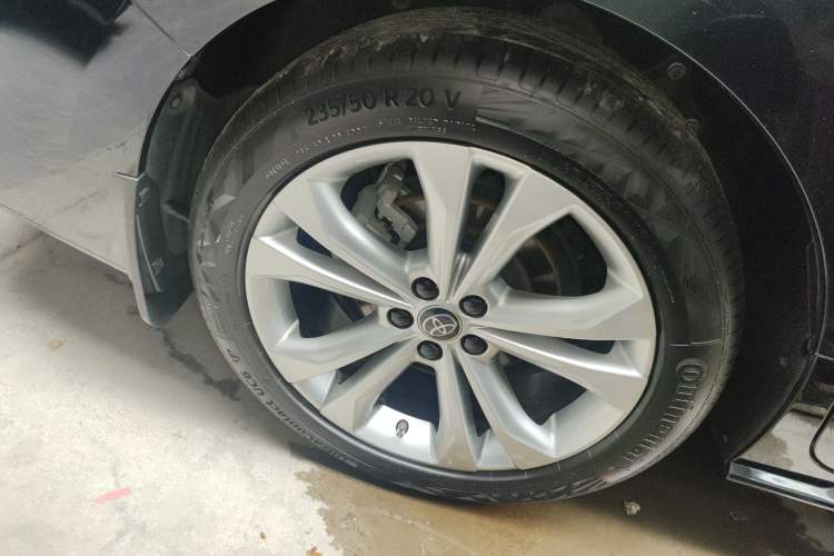 Used Toyota Sienna 2021 2.5L Hybrid Platinum Edition