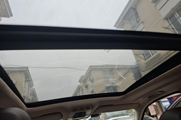 Used BMW X5 2015 xDrive28i
