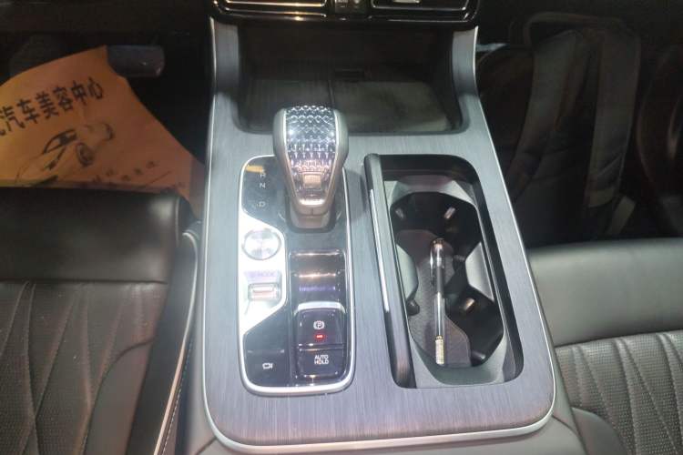 Used GAC Trumpchi GS8 2024 Linghang Series 2.0 TGDI Four-Wheel Drive Luxury Smart Connectivity Version