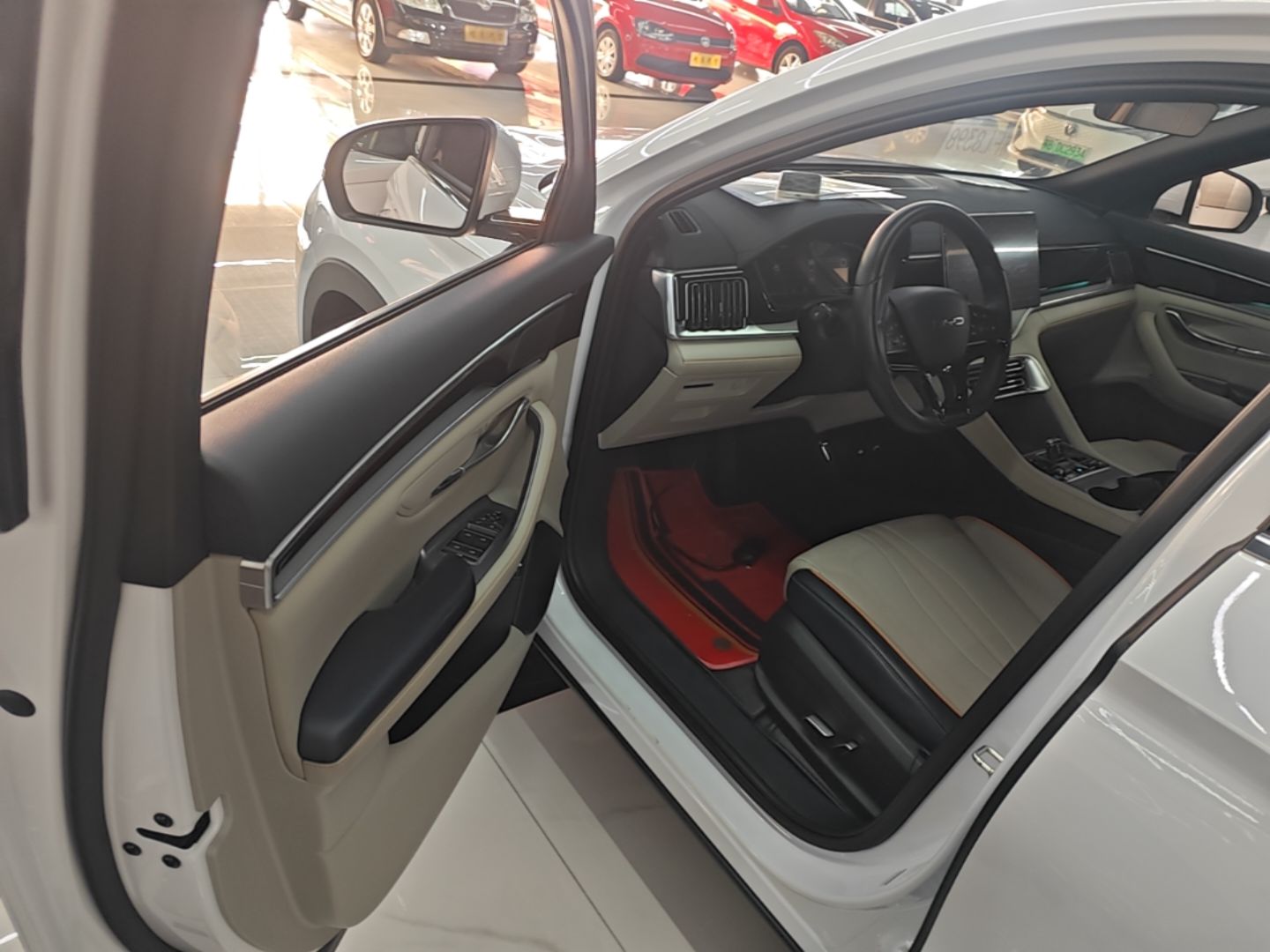 BYD Song PLUS New Energy 2024 HONOR Edition DM-i 110km Flagship Model — снимка 18