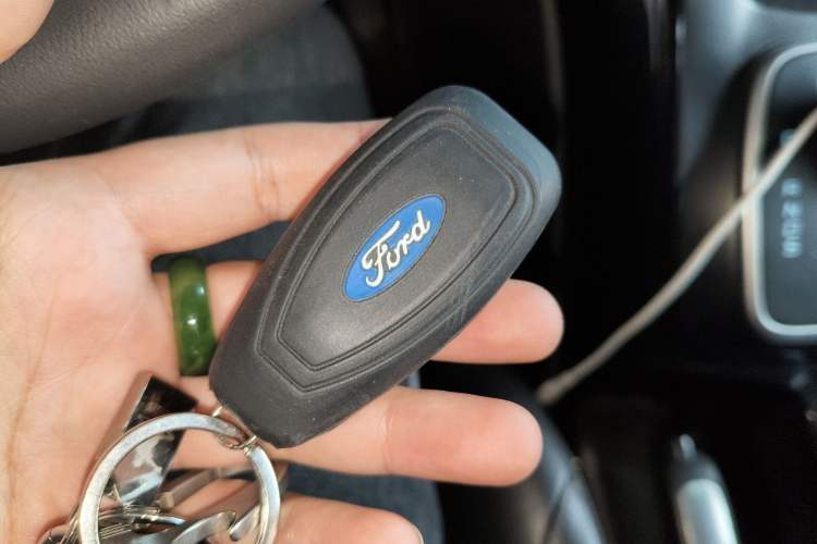 Used Ford Kuga 2013 2.0L GTDi Four-Wheel-Drive Sport Model