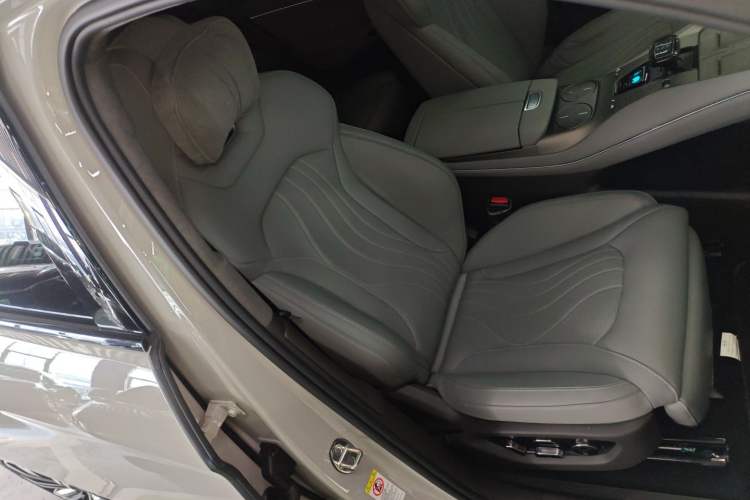 Used Denza N7 2023 Long-Range Performance Edition