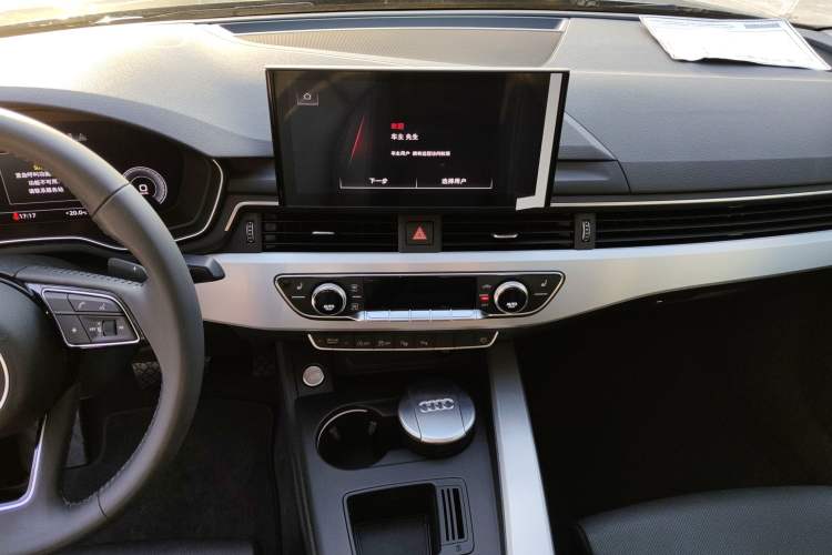 Used Audi A4L 2020 40 TFSI Luxury Dynamic Model