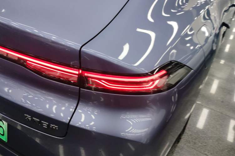 Used Nissan N6 2026 Model 180 Max Right Rear Taillight