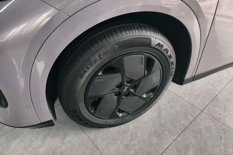 Used XPeng G6 2025 625 Long-Range Max Flagship Edition Left Front Wheel Hub