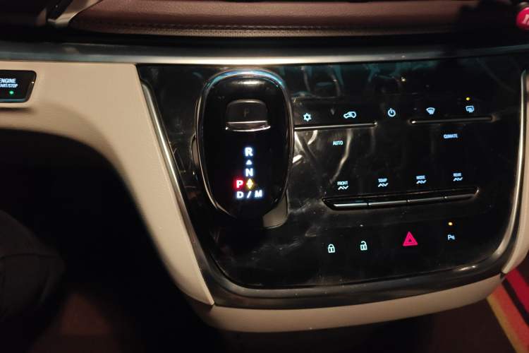 Used Buick GL8 2021 Land Cruiser Executive Class 652T Luxury Model