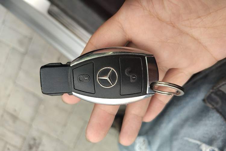 Used Mercedes-Benz GLK-Class 2015 GLK 260 4MATIC Dynamic Edition Ultimate Version Vehicle Key