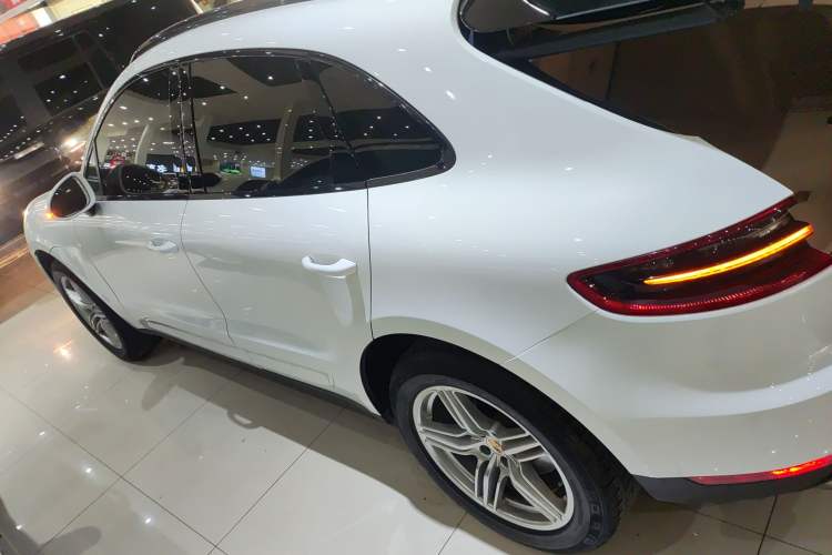 Used Porsche Macan 2014 Macan 2.0T
