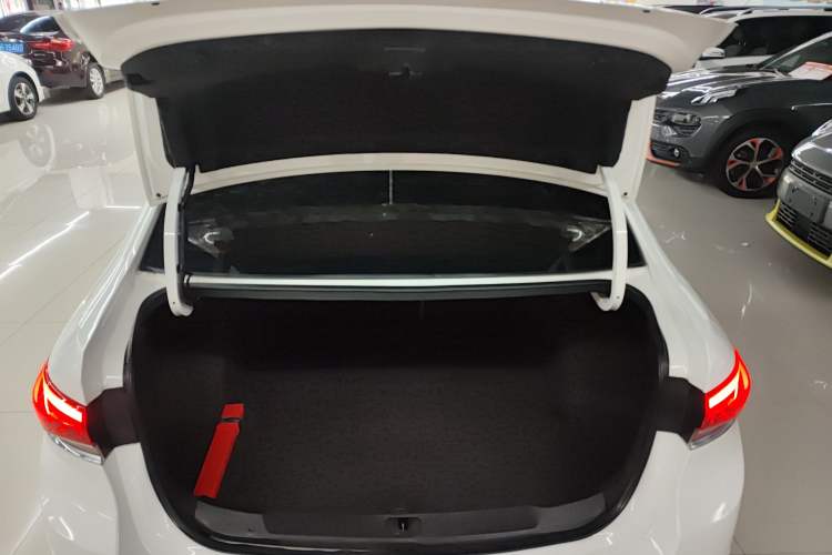 Used Buick GT 2018 15T Dual-Clutch Elite Model China V Standard Trunk