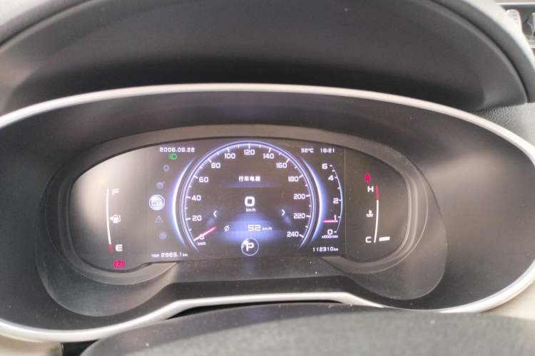Used Geely Auto Emgrand X7 Sport 2018 1.8TD Automatic Two-Wheel Drive Smart Connect 4G Internet Edition Instrument Cluster