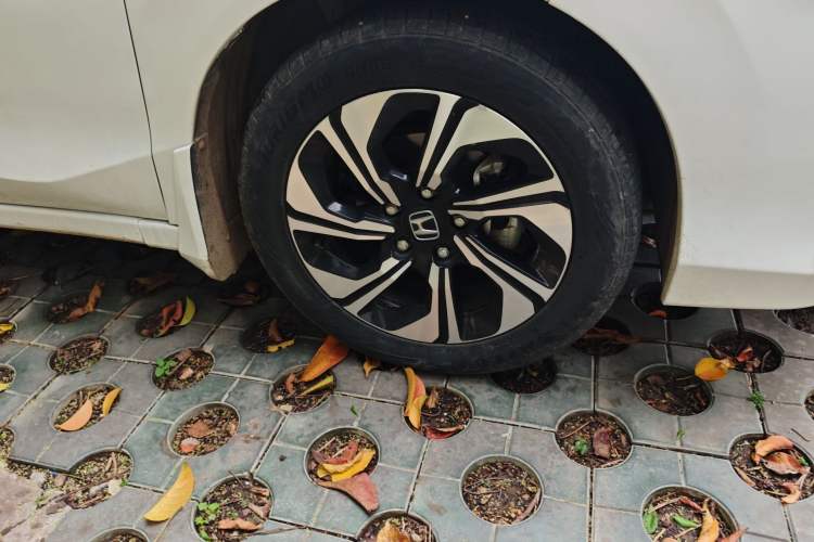 Used Honda Crider 2016 1.8L CVT Comfort Version
