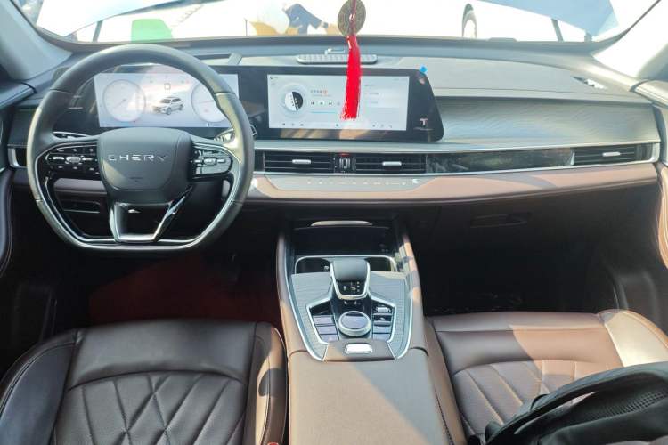 Used Chery Tiggo 8 PRO 2024 Champion Edition 390T Two-Wheel Drive Aoshi Version 7 Seats
