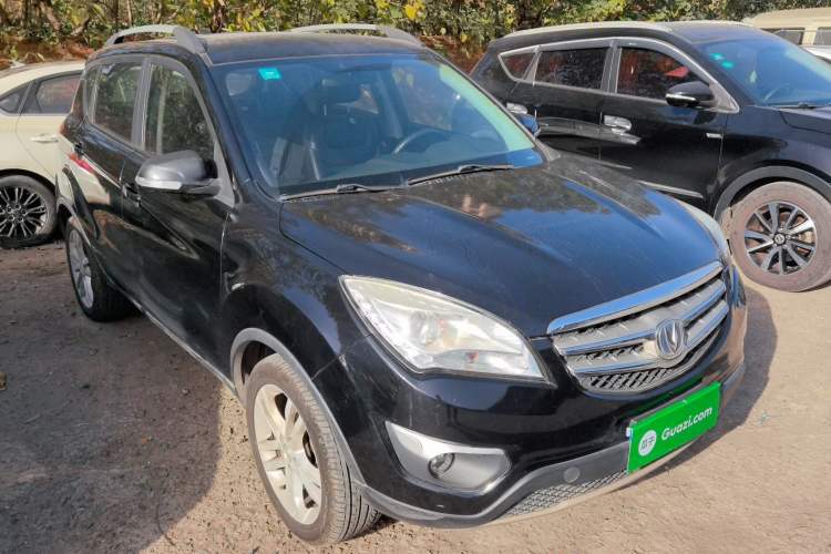 Used CHANGAN CS35 2014 1.6L Manual Luxury Model China IV Standard
