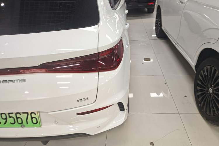 Used BYD e2 2023 Comfort Model Exterior 3