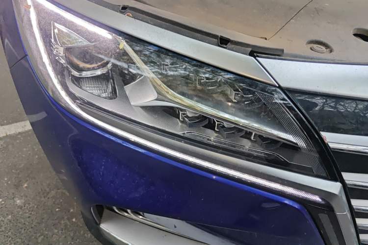 Used Roewe MARVEL X 2018 Rear-Drive Model Right Front Headlight