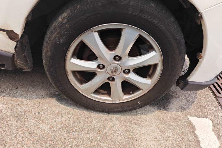 Used CHANGAN KAICHENG Ounuo S 2014 1.5L Base Version