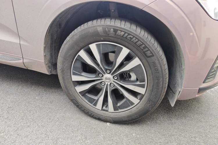 Used Volvo XC60 2025 B5 4x4 Smart Luxury Edition