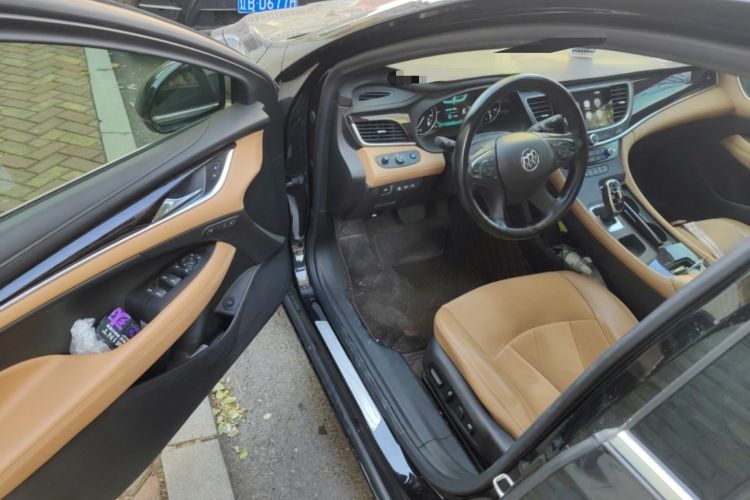 Used Buick LaCrosse 2018 20T Luxury Model Driver Seat