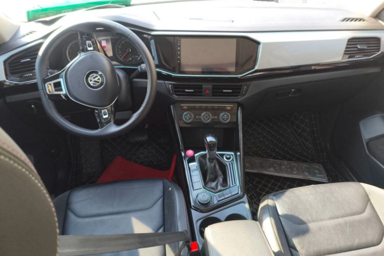 Used Volkswagen Tayron 2019 330TSI Four-Wheel Drive Luxury Version China VI Standard Center Console