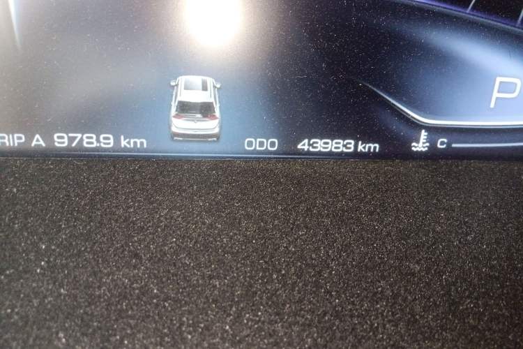 Used Baojun RS-5 2019 1.5T CVT Intelligent Driving Flagship Edition China V Emission Standard Odometer Close Up