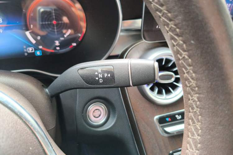 Used Mercedes-Benz GLC 2020 Facelift GLC 300 L 4MATIC Dynamic Edition
