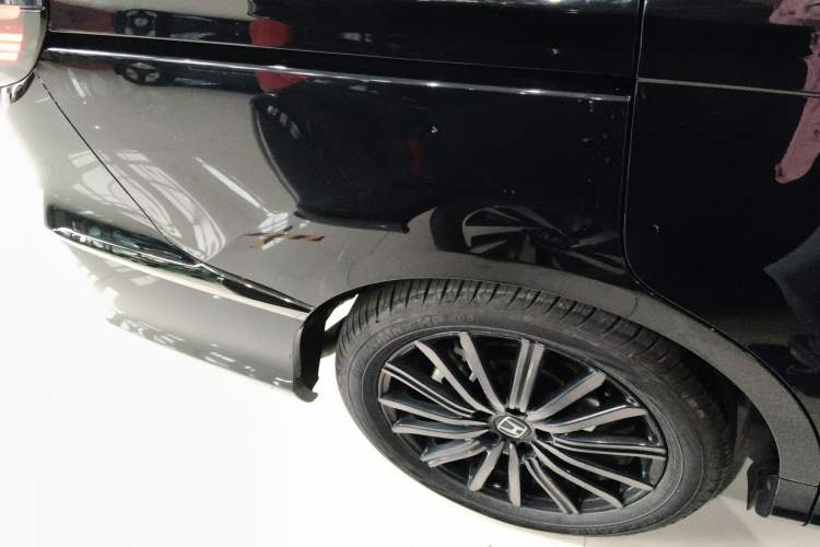 Used Honda Elysion 2024 2.0L eHEV Luxury Edition Exterior 5