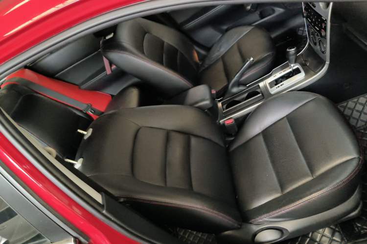 Used Mazda 6 2014 2.0L Automatic Classic Version
