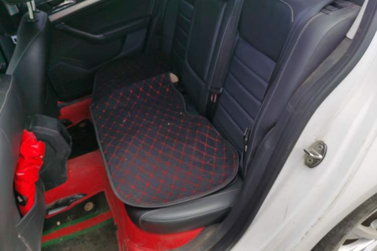 Used Volkswagen Lavida 2018 Classic 1.5L Manual Comfort Edition China VI Standard Interior 4