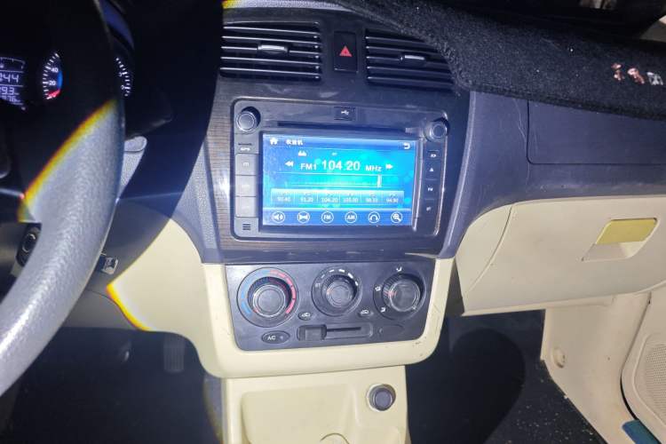 Used Dongfeng Fengon 370 2016 1.5L Manual Standard Edition SFG15-02 7 Seats