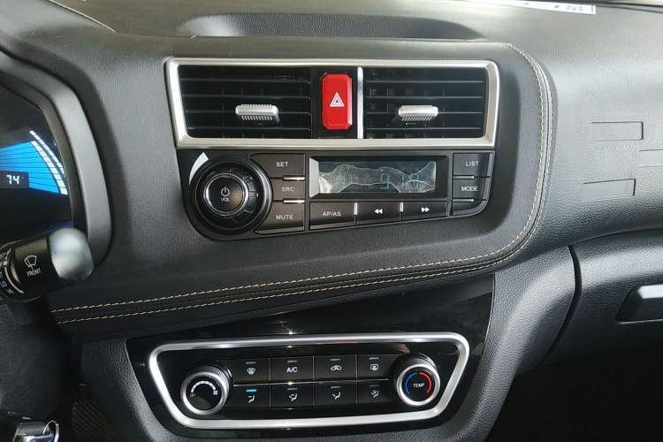 Used JAC iEV6E 2019 Upgraded iEV6E Luxury Model