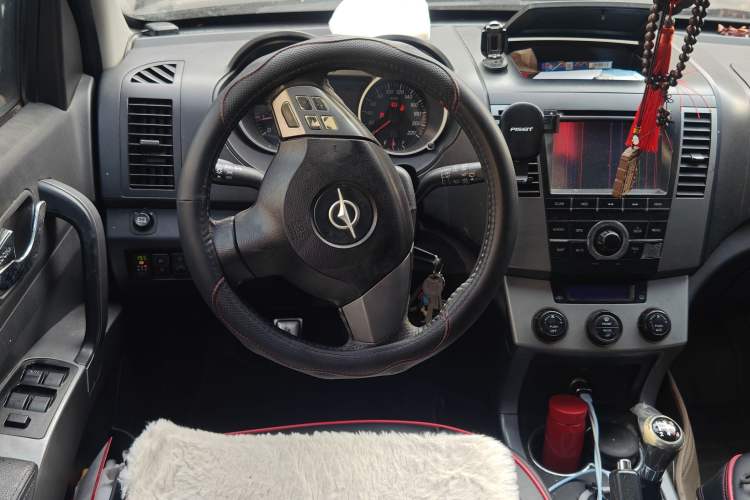 Used Haima Qishi 2013 2.0L Manual Classic Trim