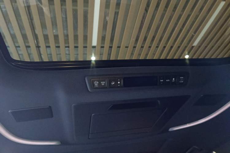 Used Toyota Alphard 2019 Dual-Engine 2.5L Prestige Edition