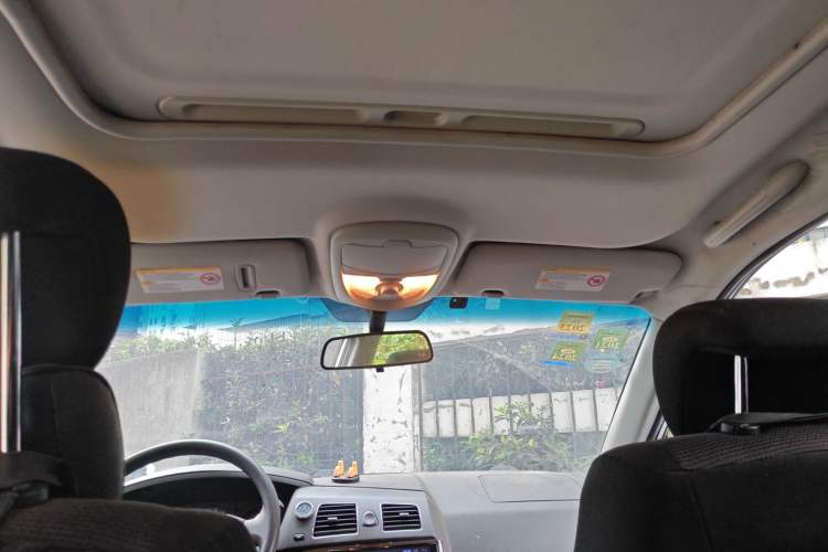 Used Roewe W5 2013 1.8T 2WD Automatic Xingyu Edition