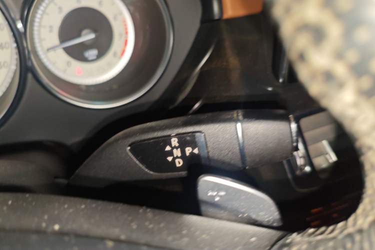 Used Mercedes-Benz CLS 2016 CLS 320 Elegant Edition Gear Lever