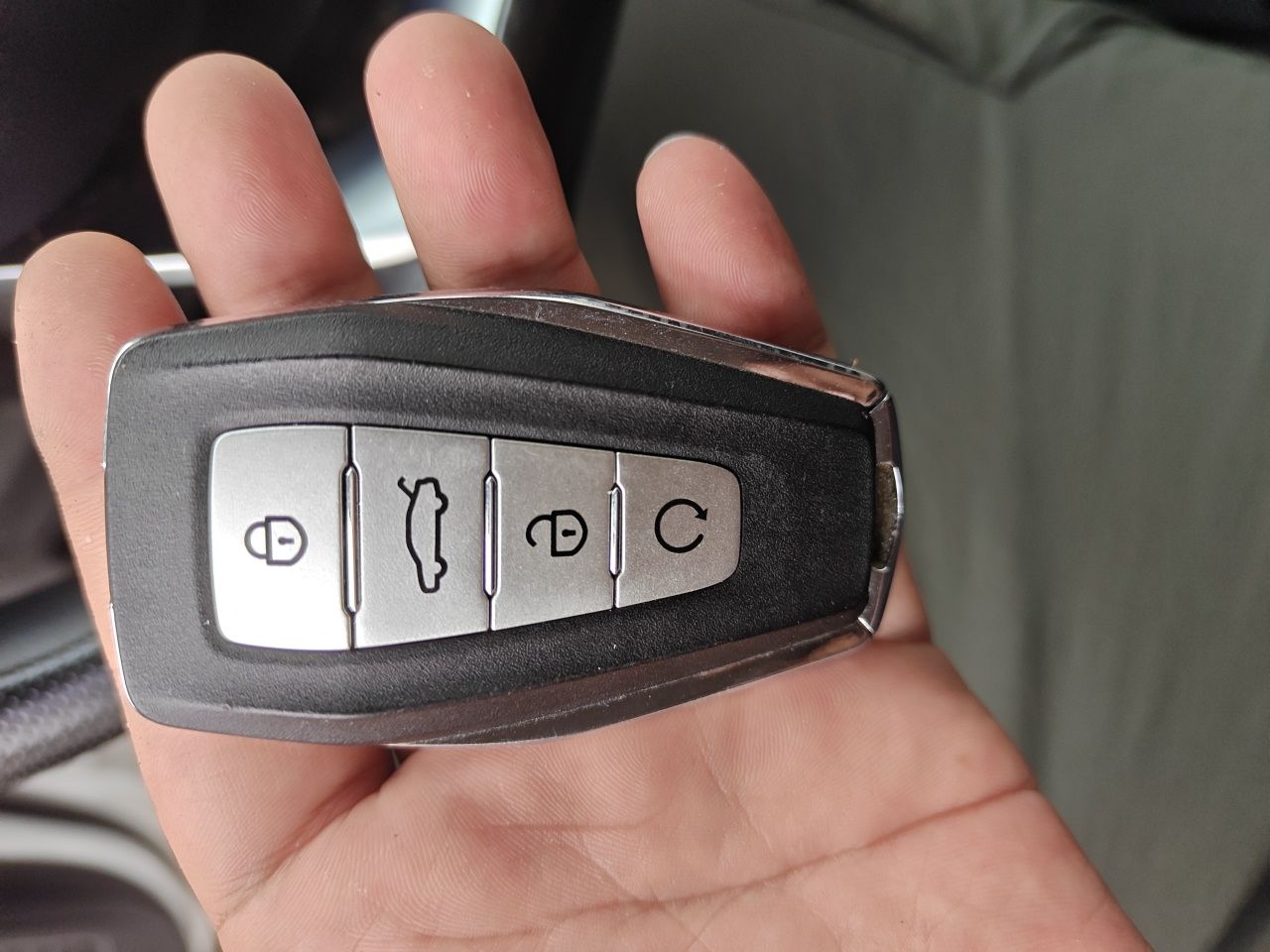 Geely Auto Emgrand L HiP 2022 1.5TD-DHT Pro 100KM Super Clean — снимка 20