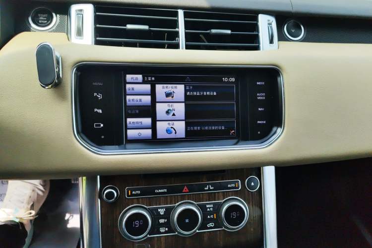 Used Land Rover Range Sport 2014 3.0T V6 Gasoline Version U.S. Specification Audio And AC Panel