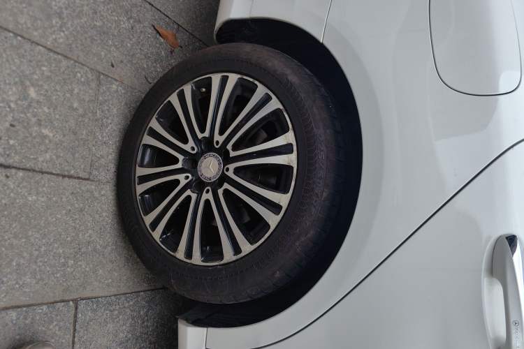 Used Mercedes-Benz C-Class 2016 C 200 L
