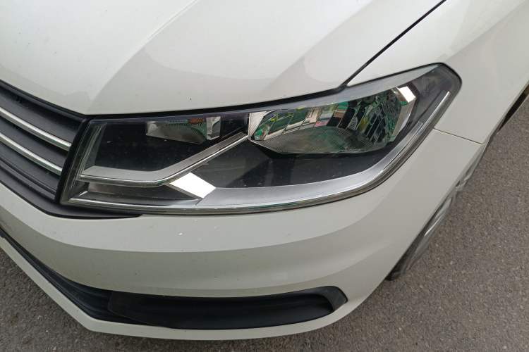 Used Volkswagen Santana 2019 1.5L Manual Fashion Edition China VI Standard Left Front Headlight