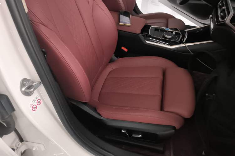 Used BMW i3 2024 eDrive 35 L Right Front Seat