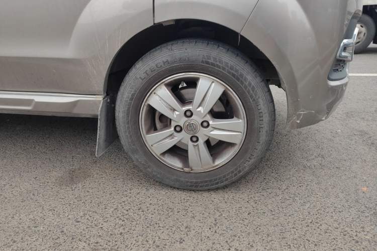 Used Jinbei New Hiace X30L 2021 1.5L Business Central Air-Conditioned Coach China VI Standard SWC15M