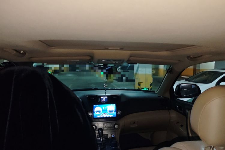 Used Toyota Highlander 2009 2.7L Two-Wheel Drive 7-Seater Luxury Navigation Edition
