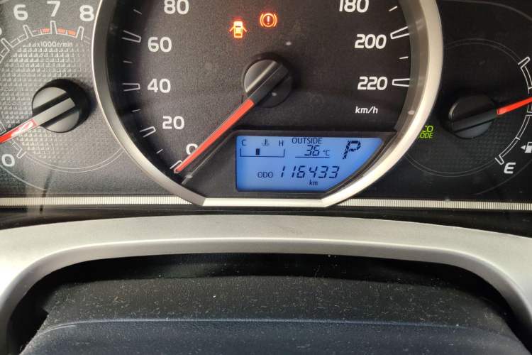 Used Toyota RAV4 2015 2.0L CVT Two-Wheel Drive Fashion Edition
