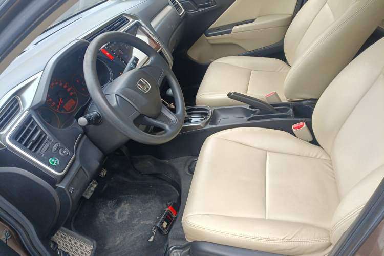 Used Honda Greiz 2016 1.5L CVT Classic Edition Left Front Seat