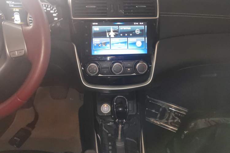 Used Nissan Tiida 2019 1.6L CVT Smart Drive Version China VI Standard
