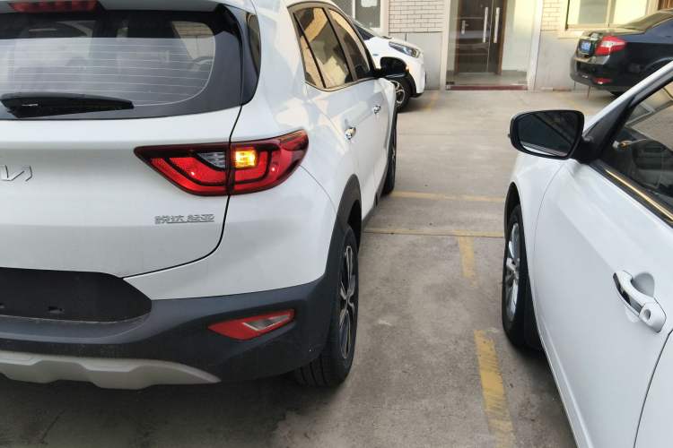 Used Kia kx1 Stonic 2021 1.4L CVT Fun Edition Right Rear Taillight