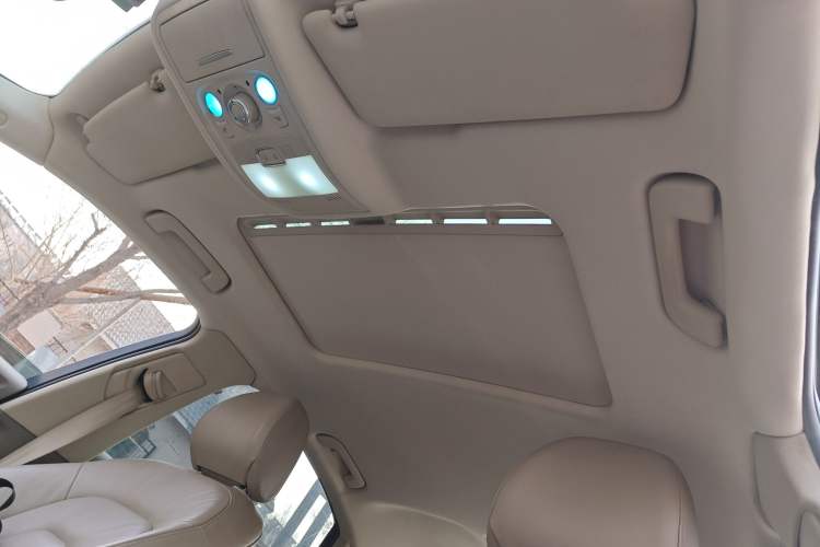 Used Audi A4L 2012 2.0 TFSI automatic Comfort trim level